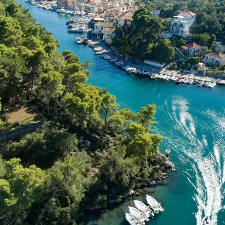 Lefkas Gáios